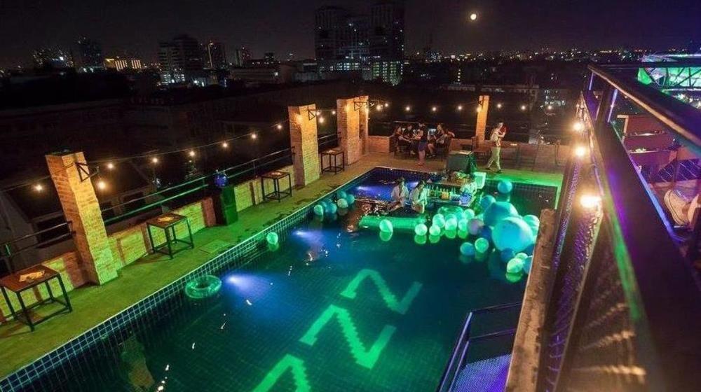 Oyo 796 Paradise Sukhumvit Hotel バンコク都 エクステリア 写真