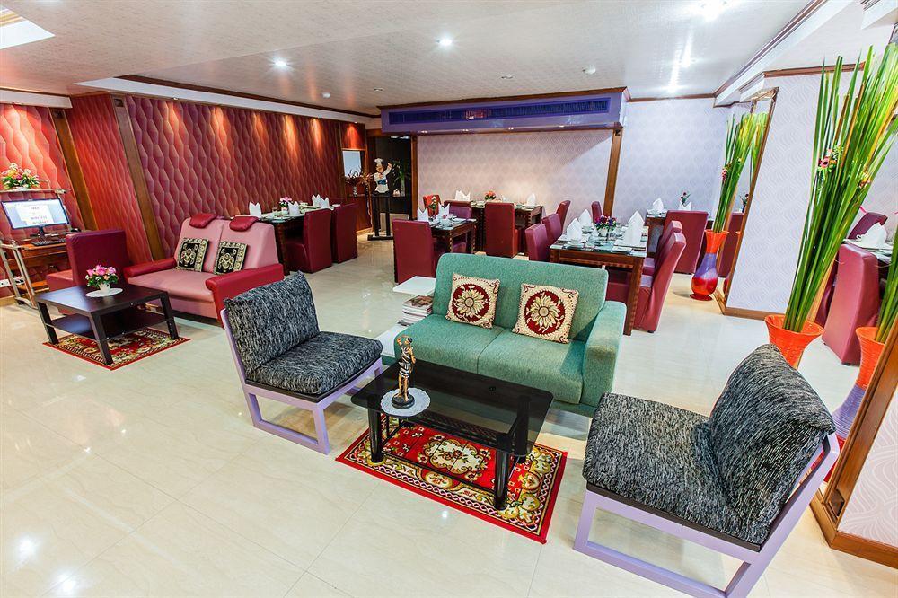 Oyo 796 Paradise Sukhumvit Hotel バンコク都 エクステリア 写真