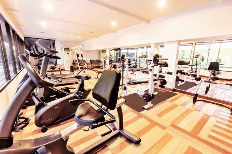 Oyo 796 Paradise Sukhumvit Hotel バンコク都 エクステリア 写真
