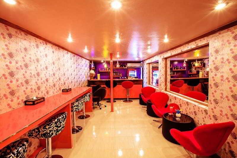 Oyo 796 Paradise Sukhumvit Hotel バンコク都 エクステリア 写真