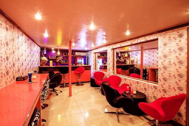 Oyo 796 Paradise Sukhumvit Hotel バンコク都 エクステリア 写真
