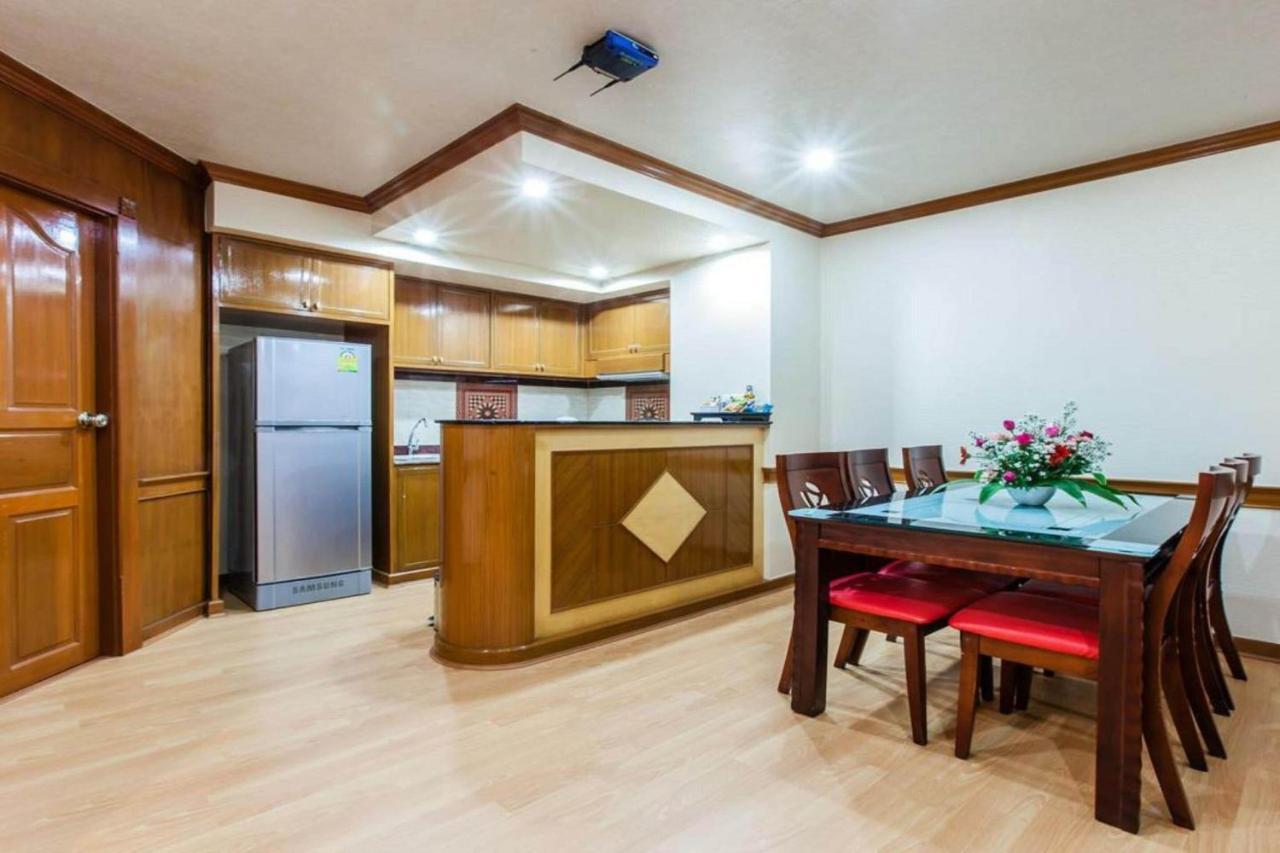 Oyo 796 Paradise Sukhumvit Hotel バンコク都 エクステリア 写真